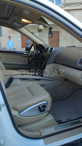 Mercedes GL 550-7