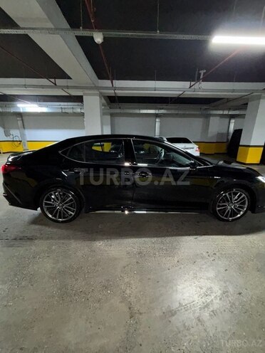 Toyota Camry-3