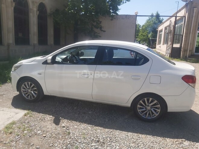 Mitsubishi Attrage 2015, 350,000 km - 1.2 l - Bakı