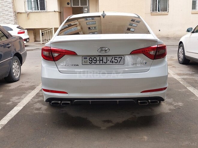 Hyundai Sonata-2