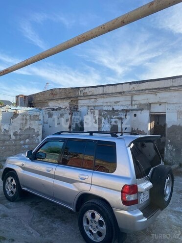 Mitsubishi Pajero io 2003, 300,000 km - 2.0 л - Bakı