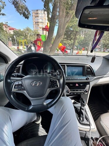 Hyundai Elantra 2017, 305,775 km - 2.0 l - Bakı