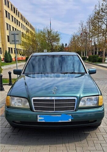 Mercedes C 220 1994, 486,000 km - 2.2 л - Yevlax