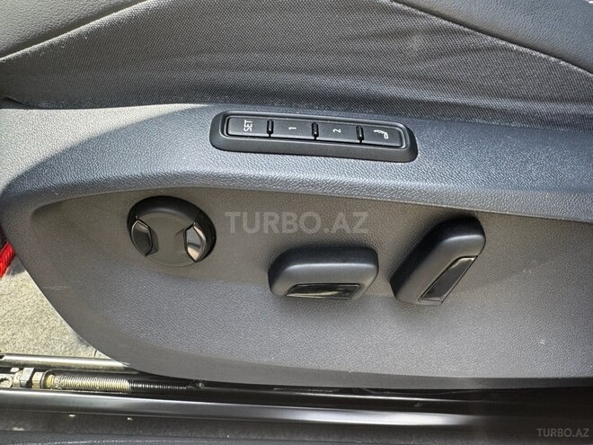 Volkswagen ID.6 Crozz-11