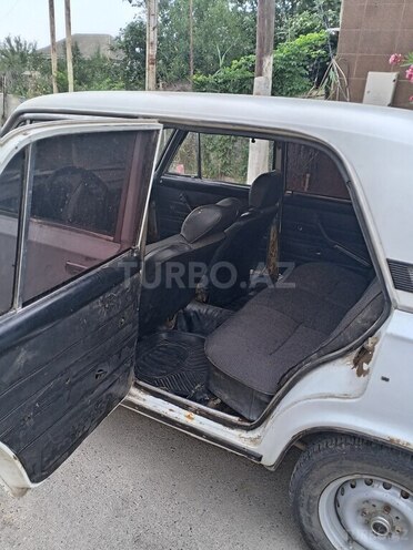 LADA (VAZ) 2106 1985, 70,000 km - 1.6 l - Salyan