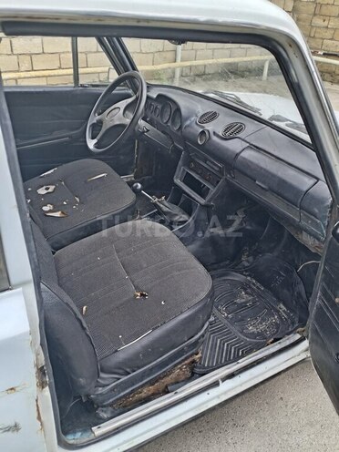 LADA (VAZ) 2106 1985, 70,000 km - 1.6 l - Salyan
