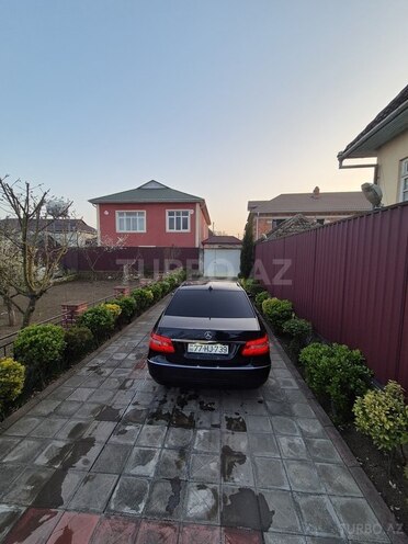 Mercedes E 220 d 2011, 303,000 km - 2.2 l - Bakı