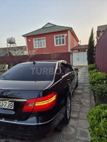 Mercedes E 220 d 2011, 303,000 km - 2.2 l - Bakı