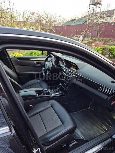 Mercedes E 220 d 2011, 303,000 km - 2.2 l - Bakı