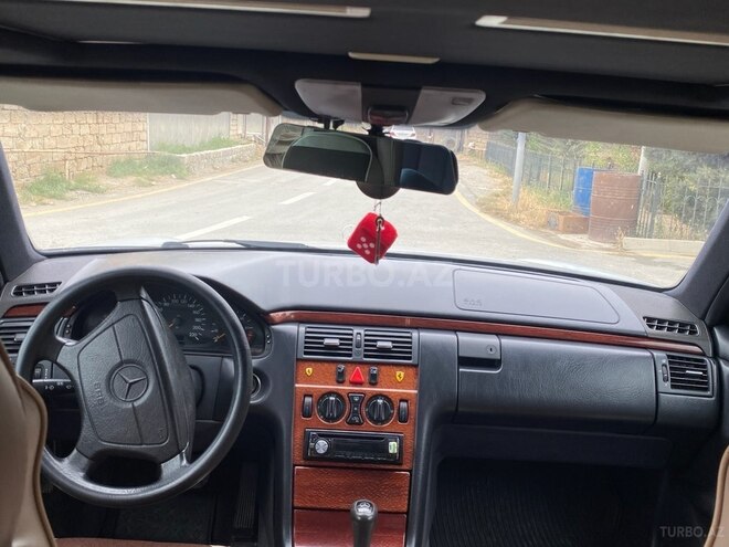 Mercedes E 220 d 1997, 550,000 km - 2.2 l - Bakı