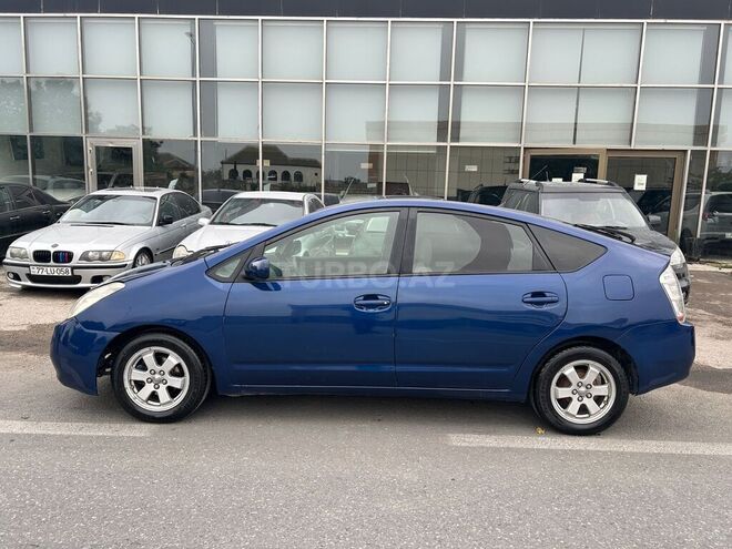 Toyota Prius-3