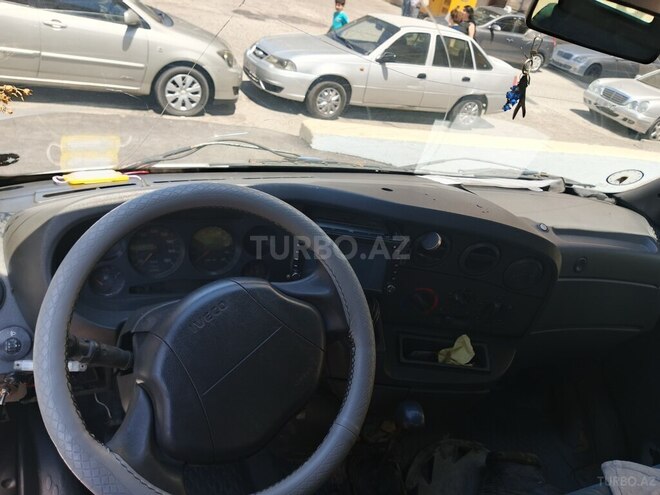 Iveco Daily 2002, 230,000 km - 2.9 l - Bakı
