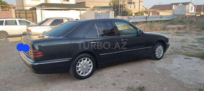 Mercedes E 270 2000, 400,000 km - 2.7 l - Bakı