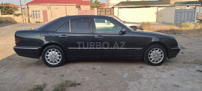 Mercedes E 270 2000, 400,000 km - 2.7 l - Bakı