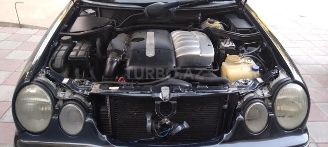 Mercedes E 270 2000, 400,000 km - 2.7 l - Bakı