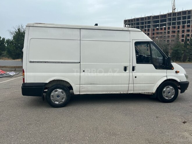 Ford Transit-6