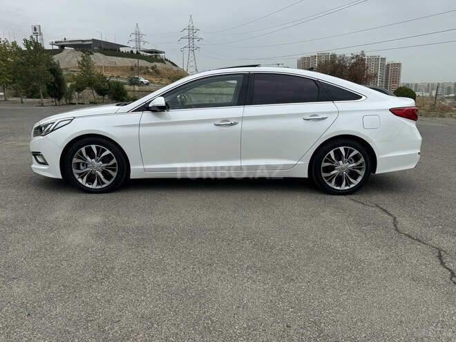 Hyundai Sonata-4