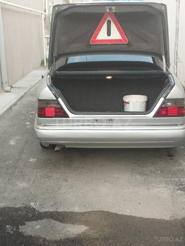 Mercedes E 220 1994, 624,000 km - 2.2 л - Bakı
