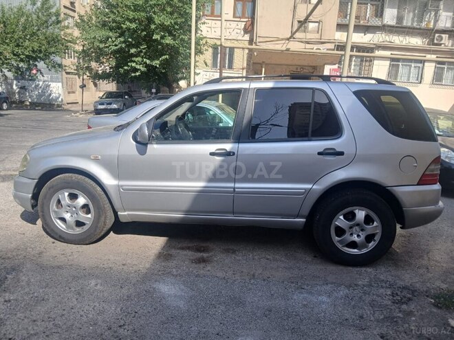 Mercedes ML 320 4MATIC 2000, 357,000 km - 3.2 л - Bakı