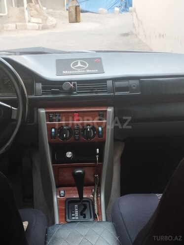 Mercedes E 220 1994, 624,000 km - 2.2 л - Bakı
