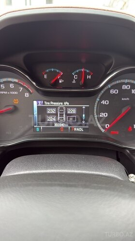 Chevrolet Cruze-12