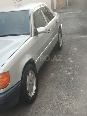 Mercedes E 220 1994, 624,000 km - 2.2 л - Bakı