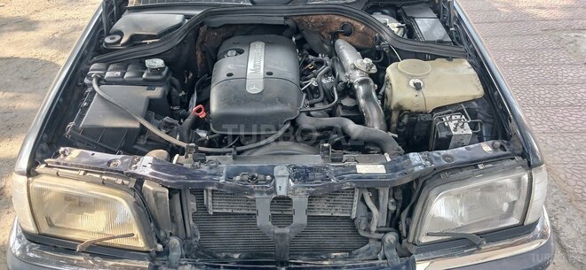Mercedes C 220-17