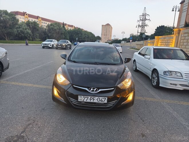 Hyundai Elantra-2