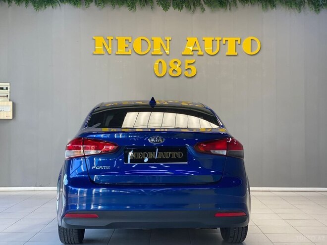 Kia Cerato-4