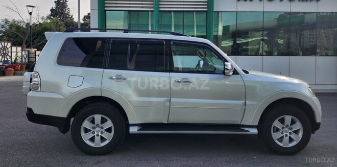 Mitsubishi Pajero 2008, 200,000 km - 3.0 l - Bakı