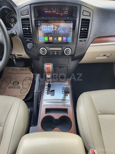 Mitsubishi Pajero 2008, 200,000 km - 3.0 l - Bakı