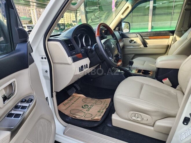 Mitsubishi Pajero 2008, 200,000 km - 3.0 l - Bakı