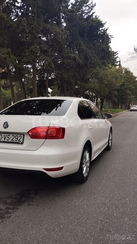 Volkswagen Jetta-3