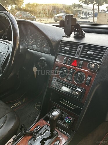 Mercedes C 180 1997, 250,000 km - 1.8 л - Bakı