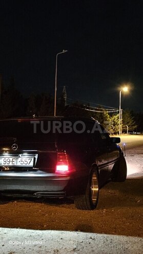 Mercedes C 200 2000, 277,000 km - 2.0 l - Bakı