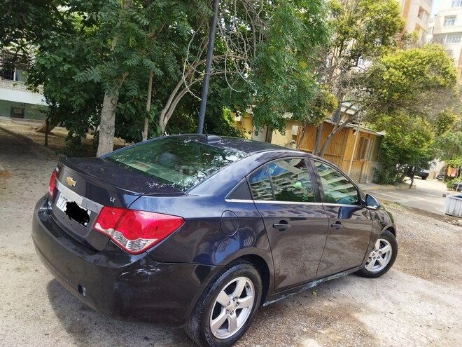 Chevrolet Cruze-5