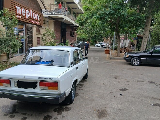 LADA (VAZ) 2107 2005, 256,000 km - 1.6 l - Bakı