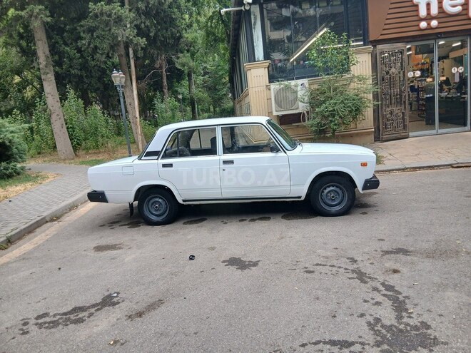 LADA (VAZ) 2107 2005, 256,000 km - 1.6 l - Bakı