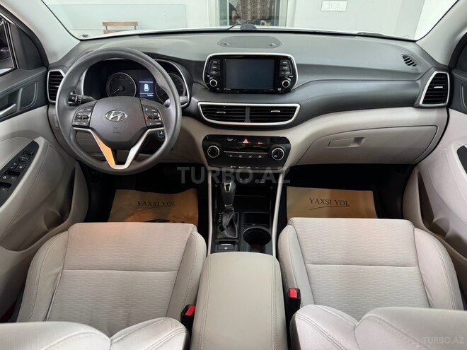Hyundai Tucson-12