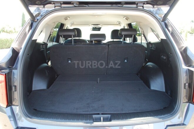 Kia Sorento-11