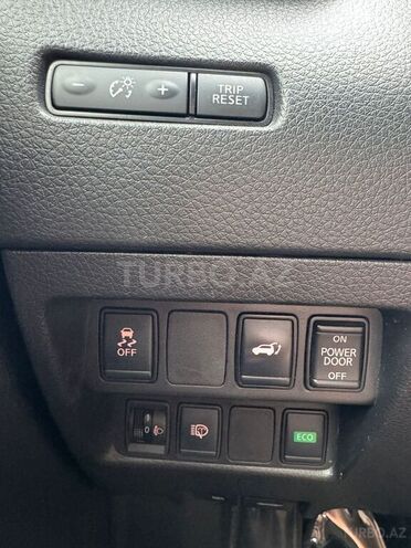 Nissan X-Trail-9