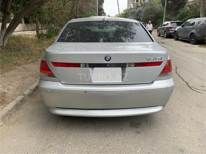 BMW 745 2002, 300,000 km - 4.4 l - Bakı