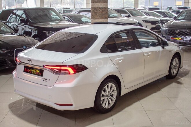 Toyota Corolla 2024, 8,900 km - 1.8 l - Bakı
