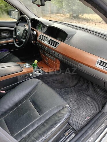 BMW 745-8