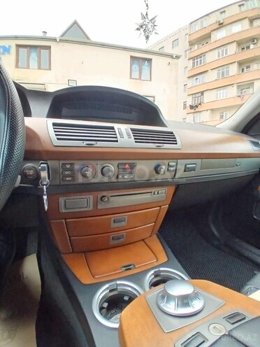 BMW 745 2002, 300,000 km - 4.4 l - Bakı