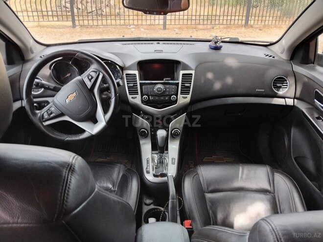 Chevrolet Cruze 2013, 284,307 km - 1.6 l - Neftçala