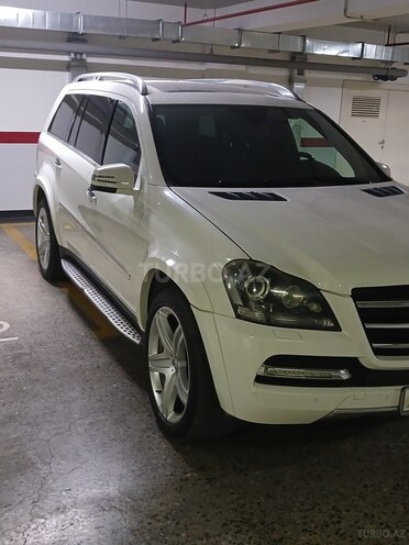 Mercedes GL 450 4MATIC 2009, 197,000 km - 4.7 l - Bakı