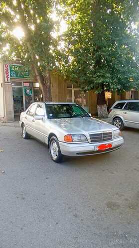 Mercedes C 180 1995, 318,000 km - 1.8 л - Qazax