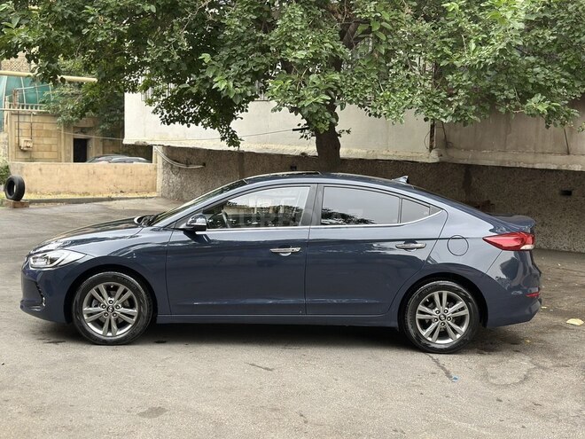 Hyundai Avante 2015, 122,000 km - 1.6 l - Bakı