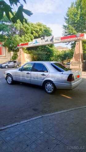 Mercedes C 180 1995, 318,000 km - 1.8 л - Qazax